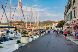 Město Vis, ostrov Vis, Chorvatsko