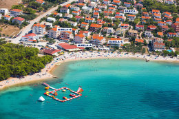 Apartmány Mirela - letecký pohled, Povljana, ostrov Pag, Chorvatsko