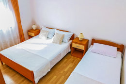 A2 - apartmány Ankora, Vlašiči, ostrov Pag, Chorvatsko