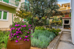 Apartmány Kadulja - gril (není povoleno užívání grilu bez majitele), Zečevo Rogozničko, Šibenická riviéra, Chorvatsko