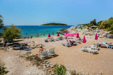 Apartmány Kadulja - oblázková pláž, Zečevo Rogozničko, Šibenická riviéra, Chorvatsko