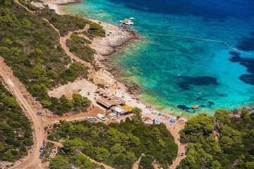 Rukavac - letecký pohled, ostrov Vis, Chorvatsko