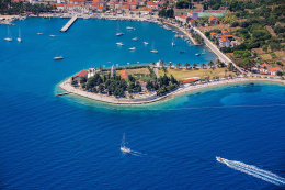 Město Vis - letecký pohled, ostrov Vis, Chorvatsko