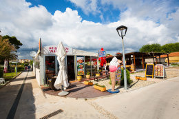 Apartmány Vita - restaurace u pláže, Vodice - Blata, Chorvatsko