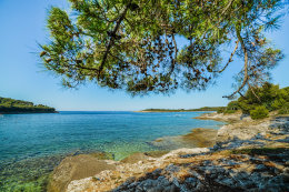 Resort Centinera *** - ploché kameny, Pula-Banjole, poloostrov Istrie, Chorvatsko