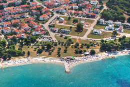 Fažana - letecký pohled, Istrie, Chorvatsko