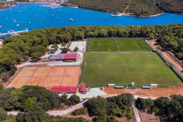 Mobilhomy Centinera - sportovní centrum vedle resortu (za poplatek), Pula-Banjole, poloostrov Istrie, Chorvatsko