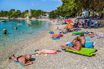 Mobilhomy Centinera - oblázková pláž, Pula-Banjole, poloostrov Istrie, Chorvatsko