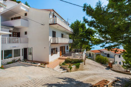 Apartmány Marinno, Mimice, Omišská riviéra, Chorvatsko