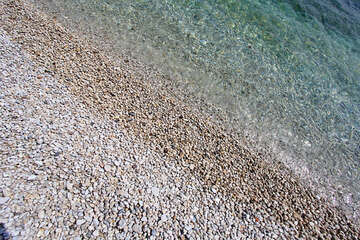 Apartmány Perla - oblázková pláž na severozápadě letoviska, Zaostrog, Makarská riviéra, Chorvatsko
