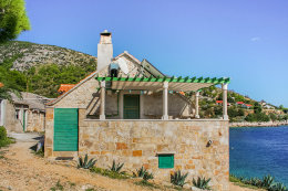 A1 - apartmány Rustika, Vela Farska, ostrov Brač, Chorvatsko