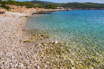 Apartmány Jasminka - oblázková pláž Tepluš, Rukavac, ostrov Vis, Chorvatsko