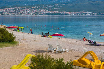Šilo - další pláž v letovisku, ostrov Krk, Chorvatsko