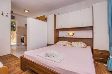 A2 - apartmány Žana, severní zátoky ostrova Hvaru, Chorvatsko