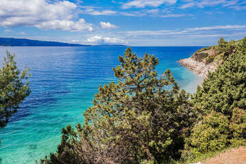 A3 - apartmány Dorela, okolí zátoky Vela Planica, ostrov Brač, Chorvatsko