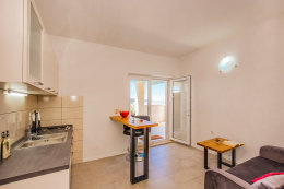 A3 - apartmány Dorela, okolí zátoky Vela Planica, ostrov Brač, Chorvatsko