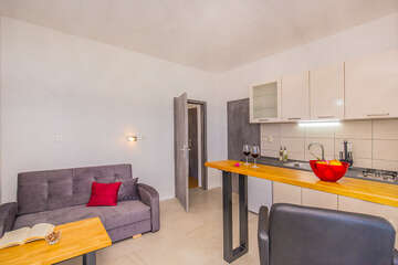 A3 - apartmány Dorela, okolí zátoky Vela Planica, ostrov Brač, Chorvatsko