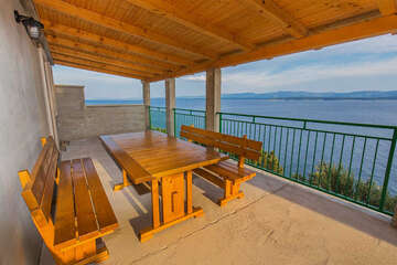 A2 - apartmány Dorela, okolí zátoky Vela Planica, ostrov Brač, Chorvatsko