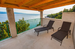 A2 - apartmány Dorela, okolí zátoky Vela Planica, ostrov Brač, Chorvatsko