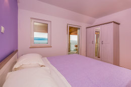 A2 - apartmány Dorela, okolí zátoky Vela Planica, ostrov Brač, Chorvatsko