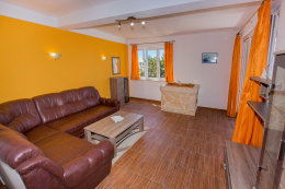 A1 - apartmány Dorela, okolí zátoky Vela Planica, ostrov Brač, Chorvatsko