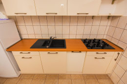 A1 - apartmány Dorela, okolí zátoky Vela Planica, ostrov Brač, Chorvatsko