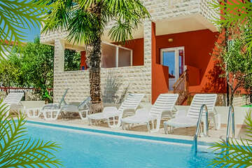 Apartmány Larisa - bazén, Šibenická riviéra, Chorvatsko