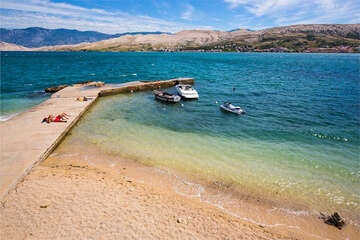 Penzion Moře - písčitooblázková pláž 100 m od domu, město Pag, ostrov Pag, Chorvatsko