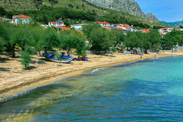 Pláž - apartmány Borovina, Omiš-Duće, Chorvatsko