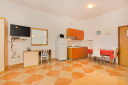 S2 - apartmány Ratac, Bratuš, Makarská riviéra, Chorvatsko