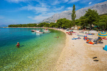 Apartmány Ratac - nejbližší pláž v letovisku Promajna, Bratuš, Makarská riviéra, Chorvatsko