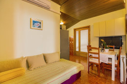 A2 - apartmány Bratuš 11, Bratuš, Makarská riviéra, Chorvatsko