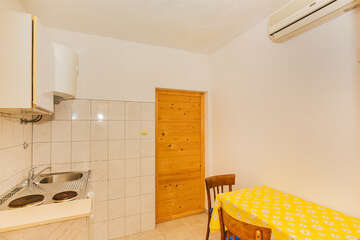 A4 - apartmány Borovina, Omiš-Duće, Omišská riviéra, Chorvatsko