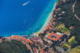Moščenička Draga - letecký pohled, Istrie, Chorvatsko