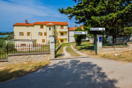 apartmány Batana