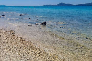 Mobilhome Kum - nejbližší oblázková pláž, Biograd na moru, Zadarská riviéra, Chorvatsko