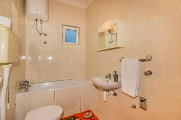 apartmány Paško: apartmán A2 pro 4-5 osob, 1. poschodí