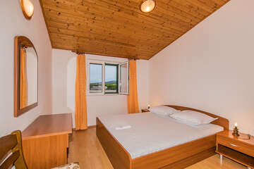 apartmány Paško: apartmán A2 pro 4-5 osob, 1. poschodí