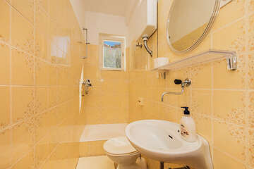 apartmány Paško: apartmán A4 pro 6-7 osob, 1. poschodí