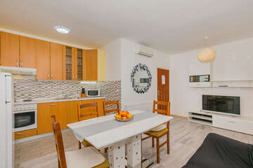 Apartmány Soža - velký apartmán pro 4-5 osob, 1. poschodí