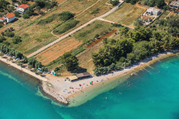 Posedarje - letecký pohled, Zadarská riviéra, Chorvatsko