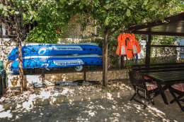 Penzion Adria Haus - kajak (možnost zapůjčení od majitele), Posedarje, Zadarská riviéra, Chorvatsko