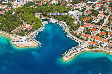 Apartmány Sandra - letecký pohled, Mandre, ostrov Pag, Chorvatsko