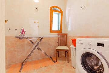 Apartmány Fredi  - prádelna v domě, Prigradica, ostrov Korčula, Chorvatsko