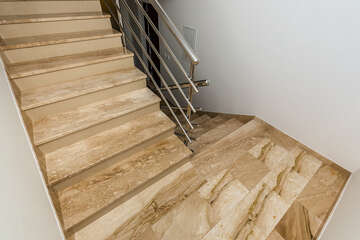 Apartmány Crystal - schodiště v domě, Podstrana, Chorvatsko