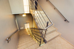 Apartmány Slobodan - schodiště v domě, Sukošan, Zadarská riviéra, Chorvatsko