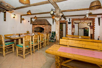 Apartmány Biserka - restaurace pro hosty domu v suterénu, Ivan Dolac, ostrov Hvar, Chorvatsko