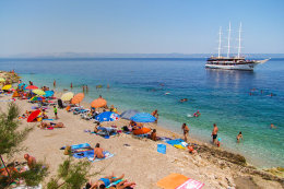 Město Korčula - doporučujeme navštívit jako lodní výlet během dovolené v letovisku Orebić.