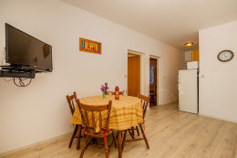 A2 - apartmány Ivona, Povljana, ostrov Pag, Chorvatsko