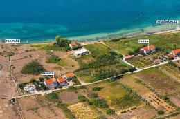 Povljana - letecký pohled na písečné pláže, ostrov Pag, Chorvatsko